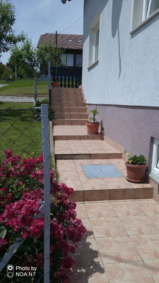Apartment Dolores Смолянац Екстериор снимка