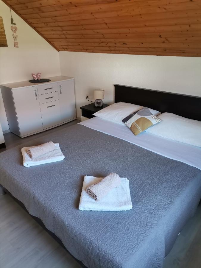 Apartment Dolores Смолянац Екстериор снимка
