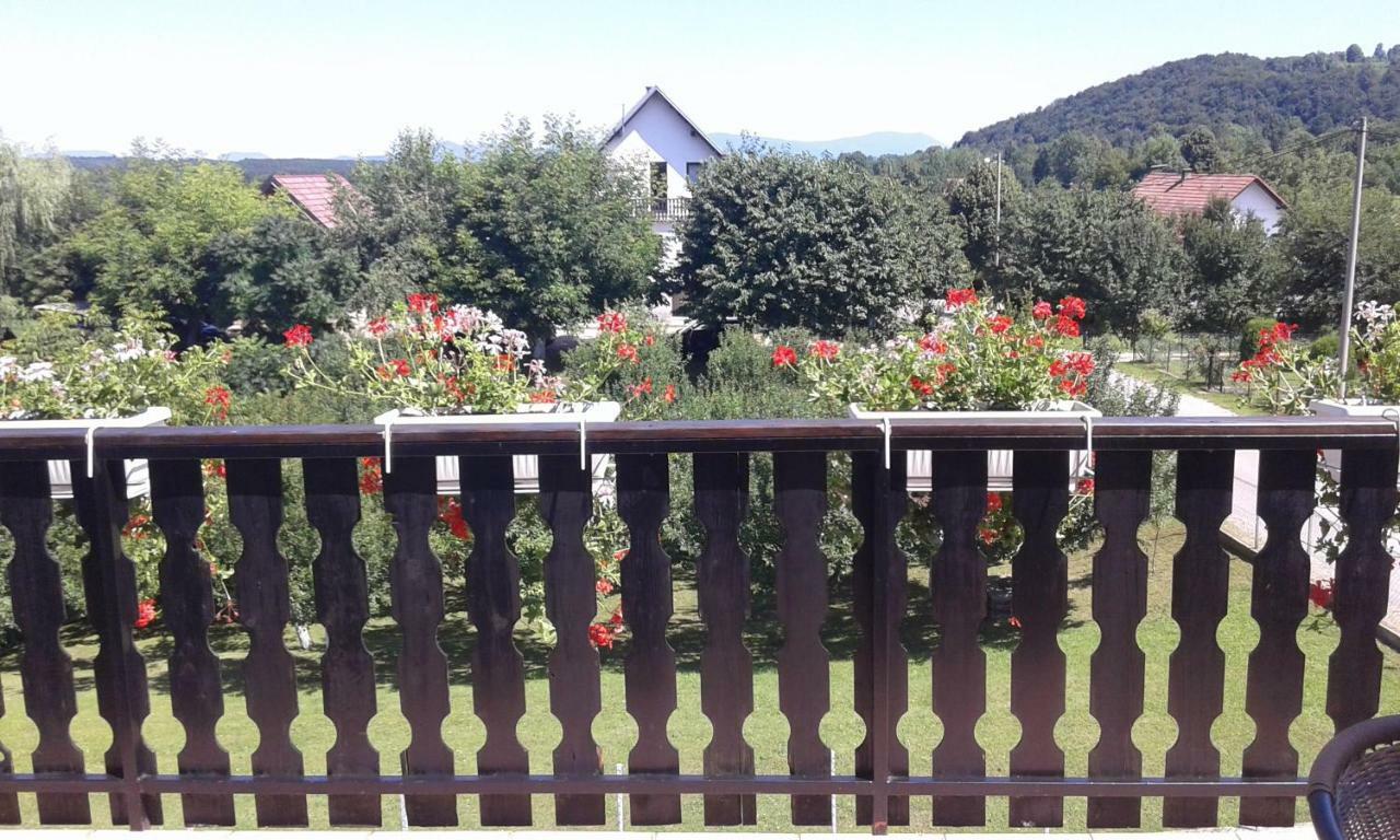 Apartment Dolores Смолянац Екстериор снимка